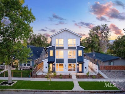 /international/us/2810-w-bannock-st-unit-4-boise-id-110120465437/