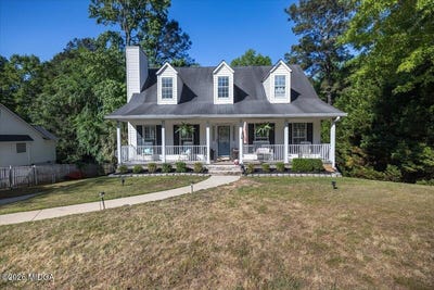 /international/us/166-howard-court-gray-ga-110107437815/