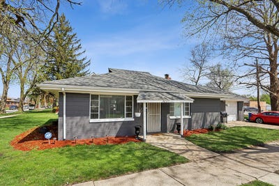 /international/us/14227-s-edbrooke-avenue-riverdale-il-110107665557/