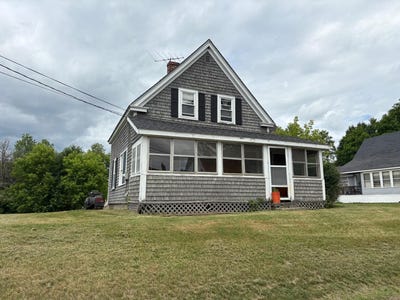 /international/us/41-s-main-street-burnham-me-110100848726/