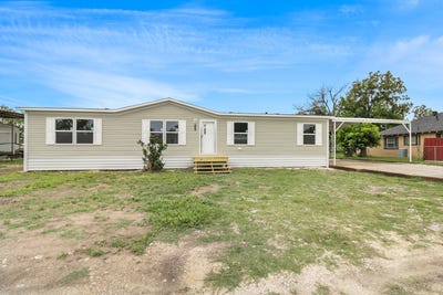 /international/us/707-w-8th-street-coleman-tx-110104841603/