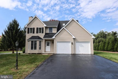 /international/us/1015-willow-drive-orwigsburg-pa-110120103810/