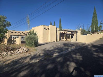 /international/us/13-crestway-drive-silver-city-nm-110108480289/
