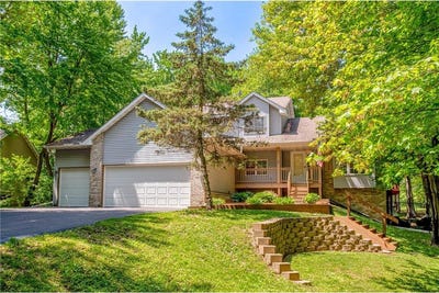 /international/us/15850-zumbrota-street-ne-ham-lake-mn-110108412527/