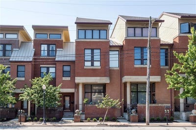 /international/us/11917-detroit-avenue-lakewood-oh-110100851653/