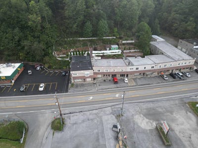 /international/us/4109-coal-heritage-road-bluewell-wv-110120028688/