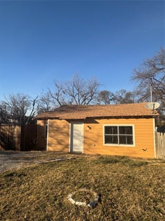 /international/us/8612-jay-street-white-settlement-tx-110105426447/