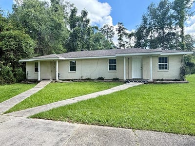 /international/us/408-410-eight-street-picayune-ms-110105873550/