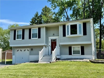 /international/us/8142-scotia-lane-liverpool-ny-110108531629/