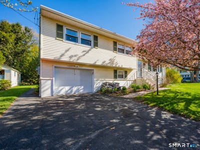 /international/us/106-debbie-lane-naugatuck-ct-110107726169/