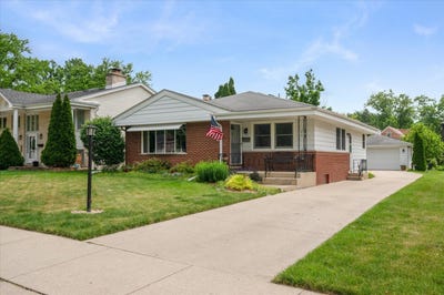 /international/us/551-s-poplar-avenue-elmhurst-il-110108736170/