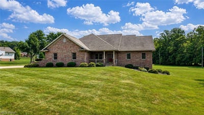/international/us/5256-township-road-356-millersburg-oh-110109406260/