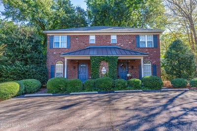 /international/us/133-135-s-pine-street-aberdeen-nc-110103596045/