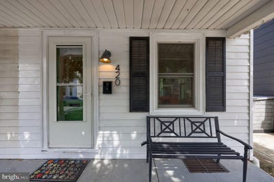 /international/us/420-e-market-street-marietta-pa-110119903803/