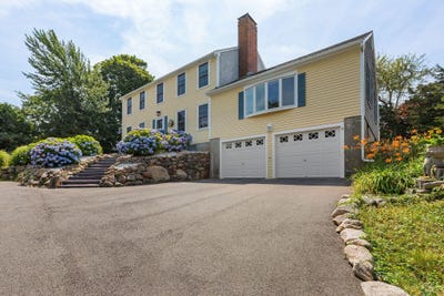 /international/us/10-briarfield-road-south-dennis-ma-110107303448/