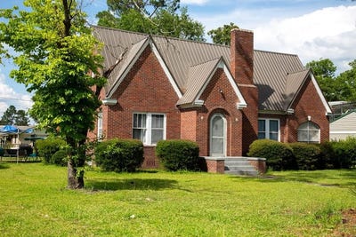 /international/us/199-anthony-oak-sts-baxley-ga-110100389853/