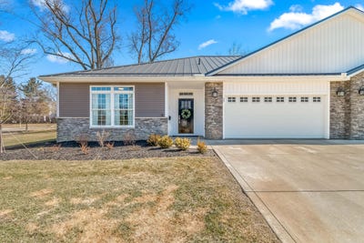 /international/us/25-hillsdale-commons-drive-hillsdale-mi-110105528893/