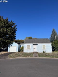 /international/us/1822-ne-walnut-ave-woodvillage-or-110120665258/