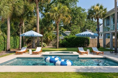 /international/us/15-31st-avenue-isle-of-palms-sc-110100803960/