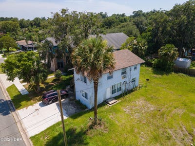 /international/us/304-s-adelle-avenue-deland-fl-110120083389/