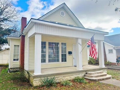 /international/us/809-n-grand-avenue-okmulgee-ok-110108889900/