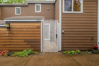 /international/us/1616-village-park-pl-westlinn-or-110107698528/