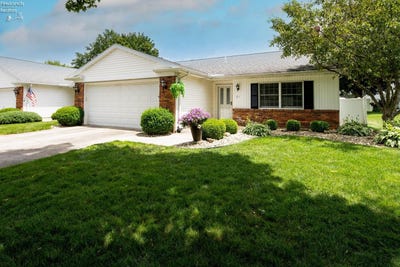 /international/us/21-brookview-drive-fremont-oh-110109050488/