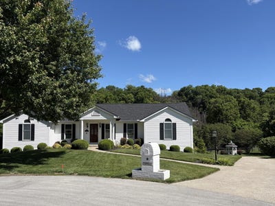 /international/us/104-bradburn-court-frankfort-ky-110108300743/