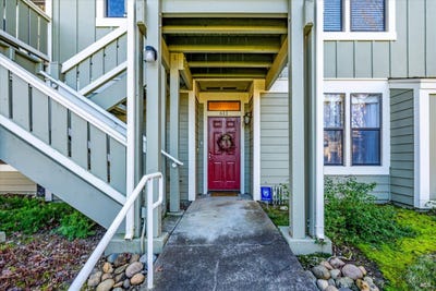 /international/us/611-cherry-avenue-sonoma-ca-110096939326/