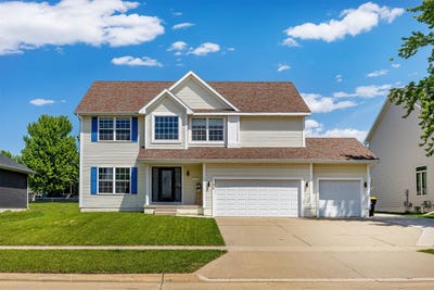 /international/us/595-se-whitetail-lane-waukee-ia-110109064337/