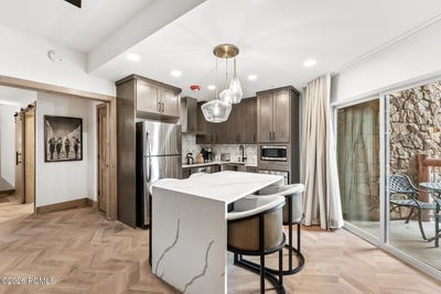 /international/us/3000-canyons-resort-drive-park-city-ut-110107982557/