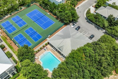 /international/us/1732-w-county-hwy-30a-santa-rosa-beach-fl-110101292053/