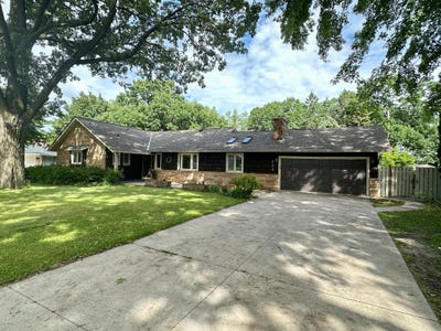 /international/us/732-forest-dale-road-new-brighton-mn-110109138521/