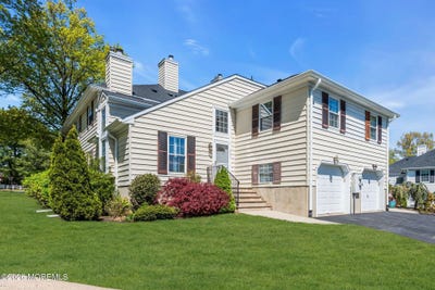 /international/us/2804-ashford-court-middletown-nj-110107666459/