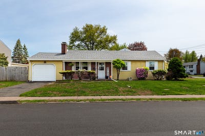 /international/us/41-saxon-road-wethersfield-ct-110107745158/