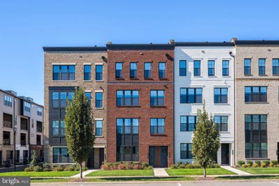 /international/us/43539-moorefield-boulevard-ashburn-va-110120425544/