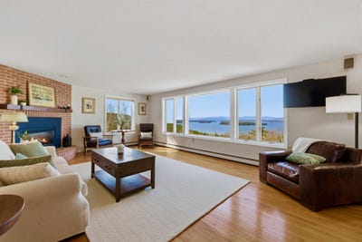 /international/us/89-briarcliff-road-gilford-nh-110107750069/