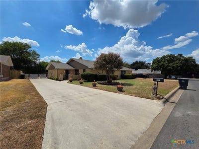 /international/us/1801-forest-trail-temple-tx-110119956194/