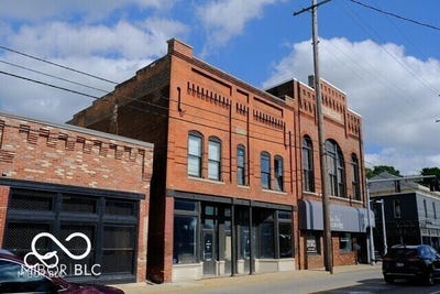 /international/us/165-s-madison-avenue-greenwood-in-110103254319/