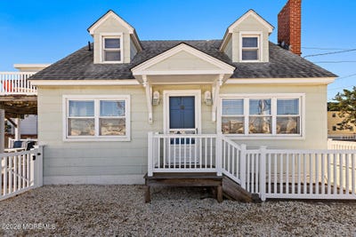 /international/us/7-e-21st-street-long-beach-twp-nj-110120412359/