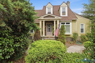 /international/us/11721-cedar-lane-chester-va-110108722180/
