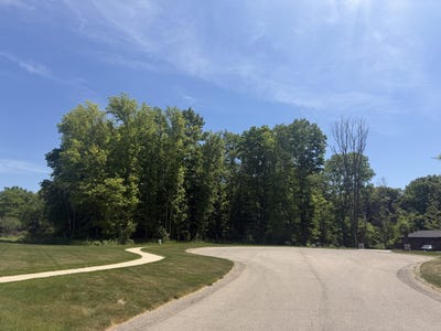 /international/us/6306-applewood-acres-drive-ne-comstock-park-mi-110108493999/