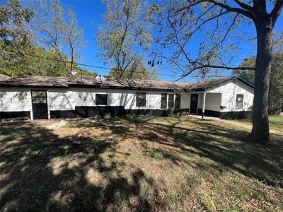 /international/us/351-e-commerce-avenue-cooper-tx-110120148576/