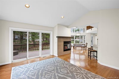 /international/us/1-princess-tree-court-port-jefferson-village-ny-110106962495/