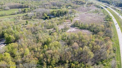 /international/us/bath-road-perry-mi-110107881389/