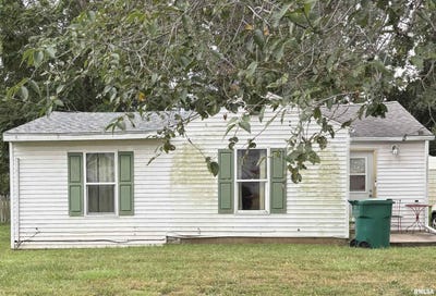 /international/us/1502-hillview-drive-pekin-il-110120554183/