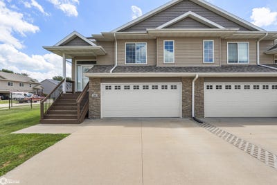 /international/us/201-sierra-park-drive-hills-ia-110100615238/
