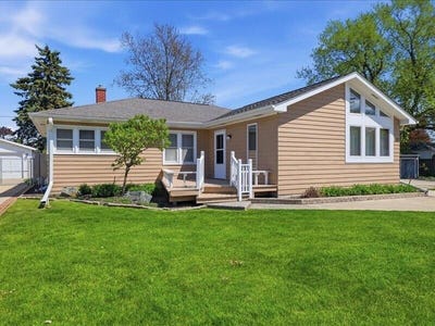 /international/us/3117-n-main-st-racine-wi-110108030627/