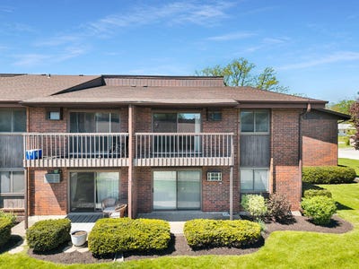 /international/us/1270-wisconsin-st-lake-geneva-wi-110108075384/