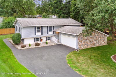 /international/us/4383-stoneycroft-drive-okemos-mi-110100243852/